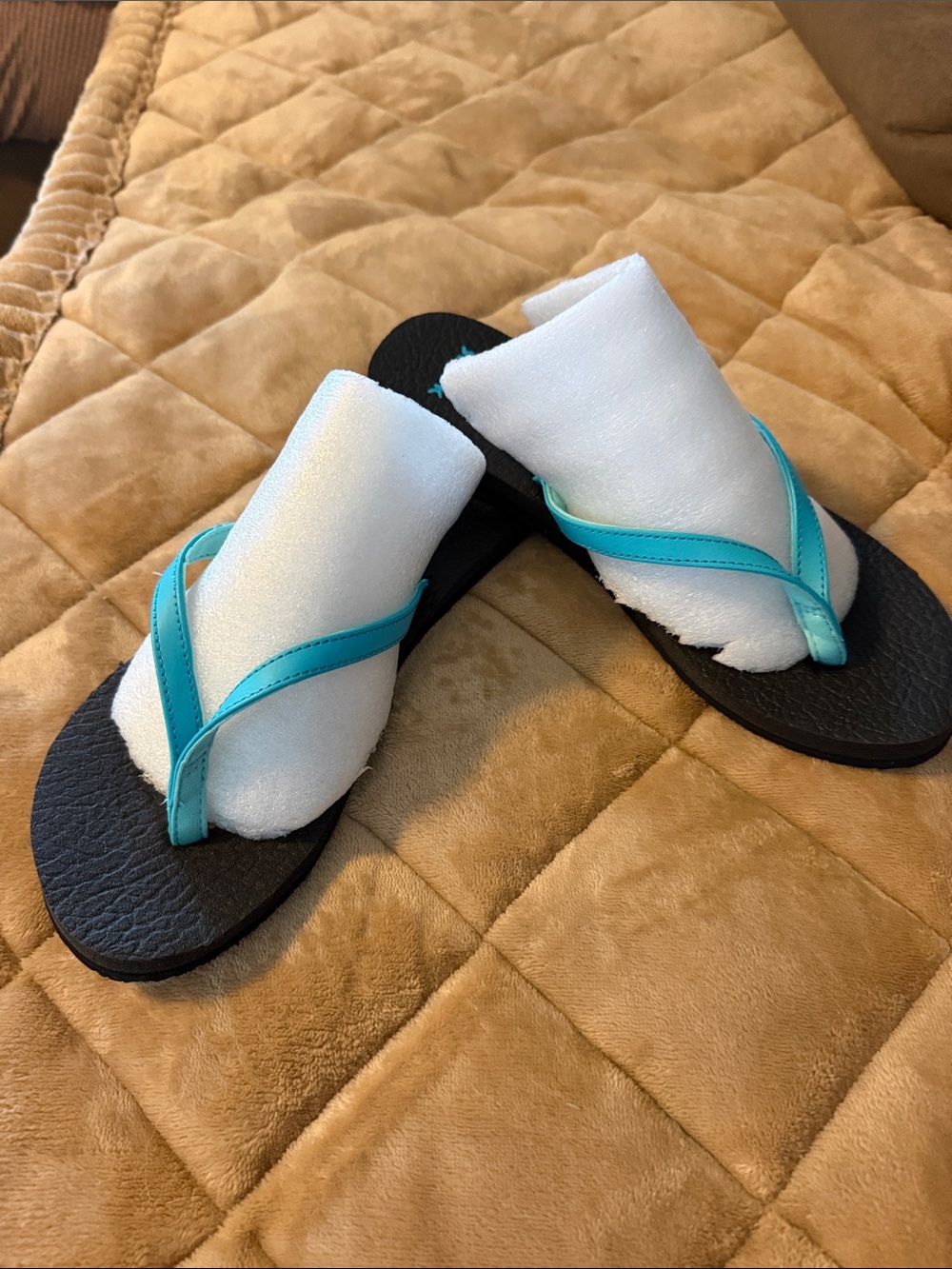 Sanuk Black Sandals with Turquoise Straps, NWOT